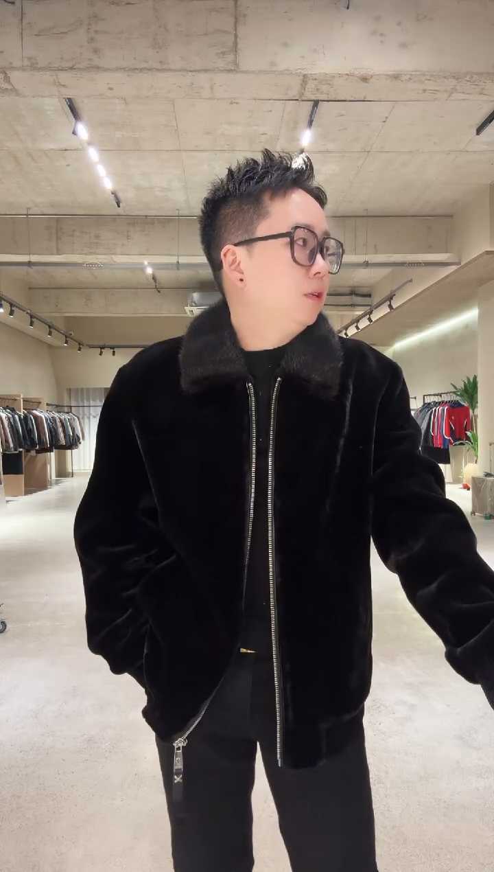 追****强男士水貂领夹克 23263 60码
