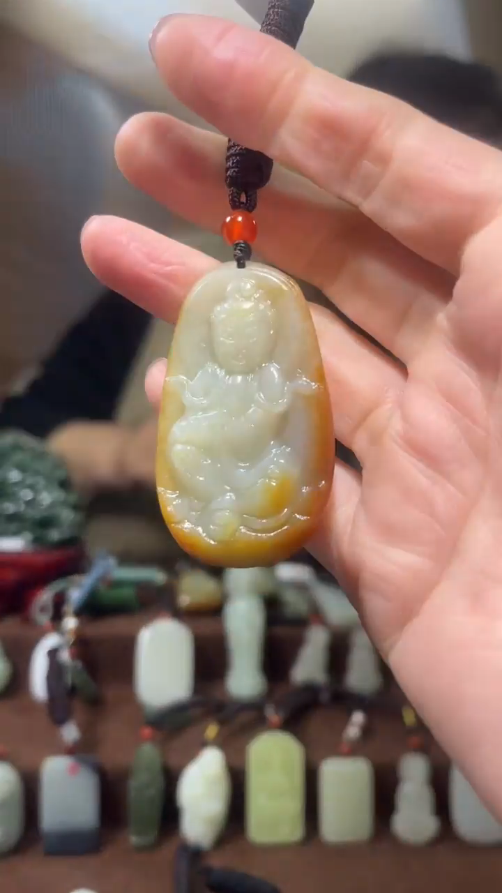 颈饰未镶嵌和田玉·