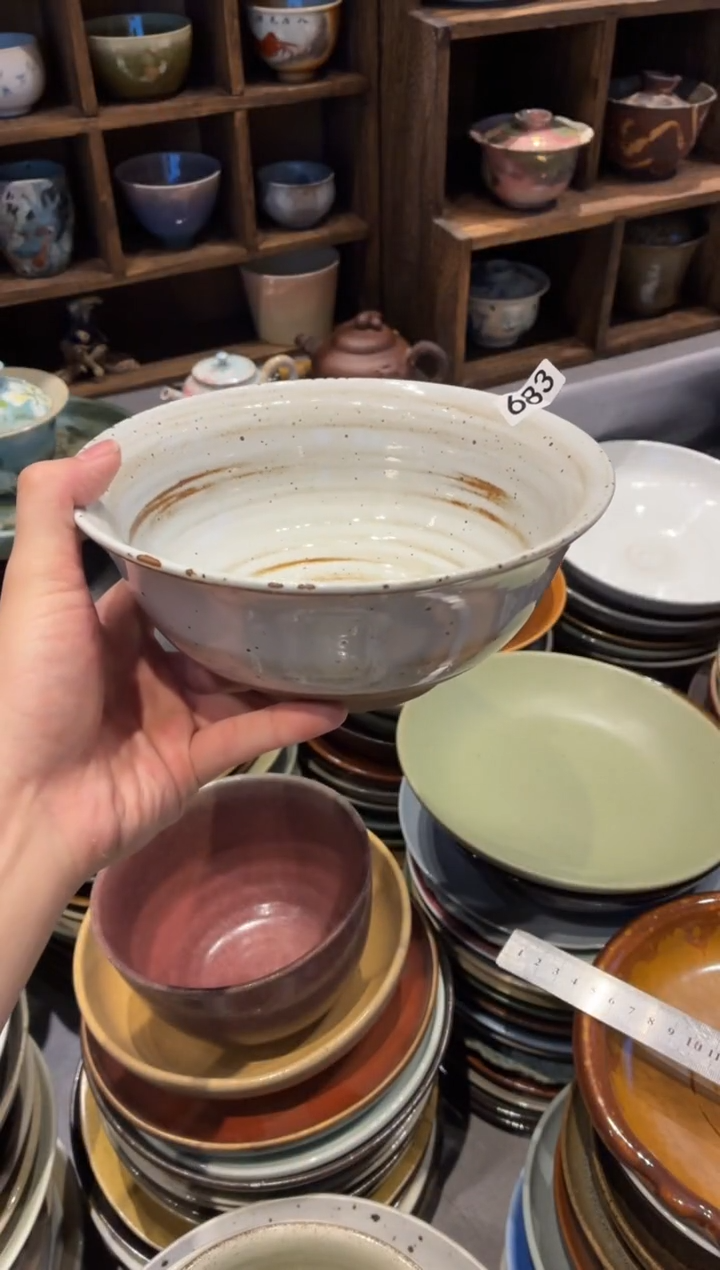 瓷片P***y683  白麻点敞口面碗1个