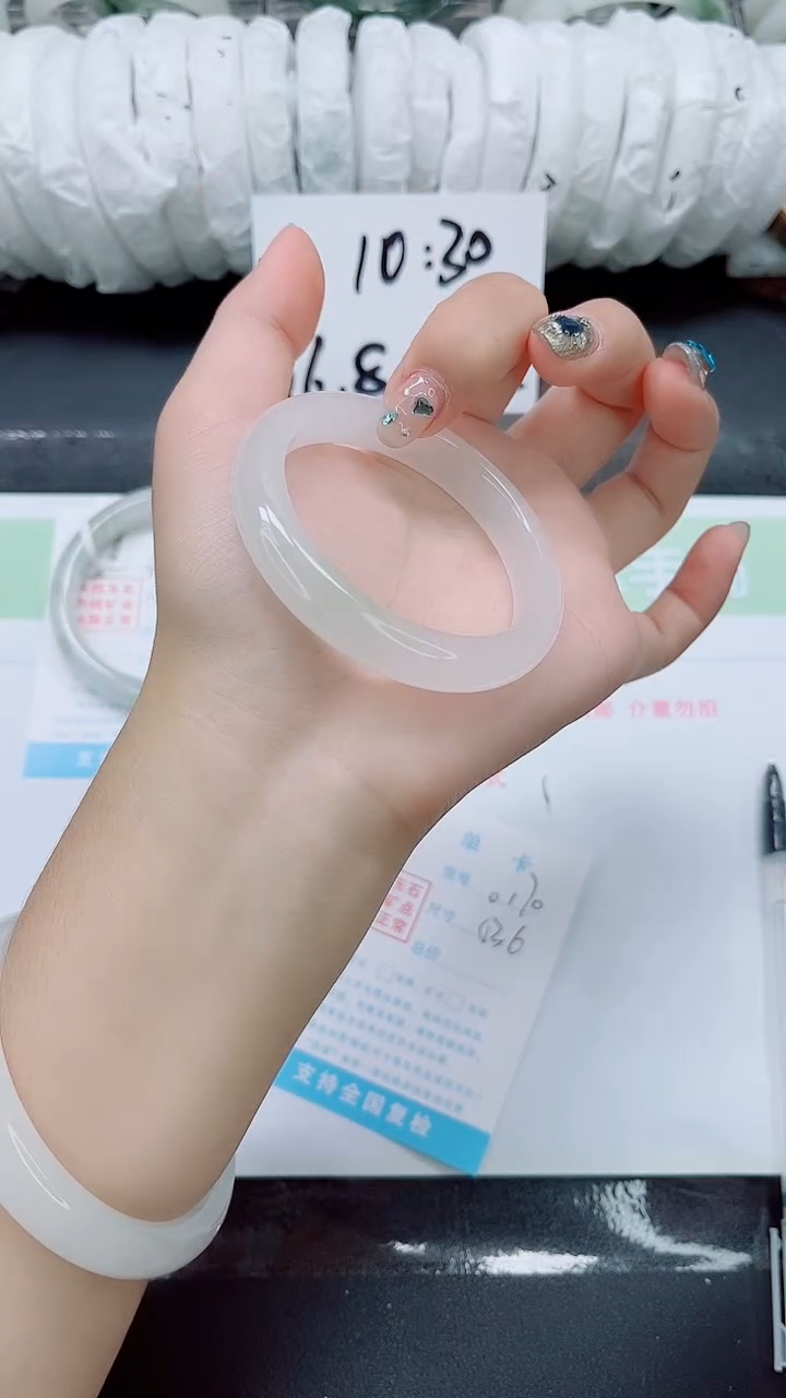 石英质玉手镯未镶嵌0170-