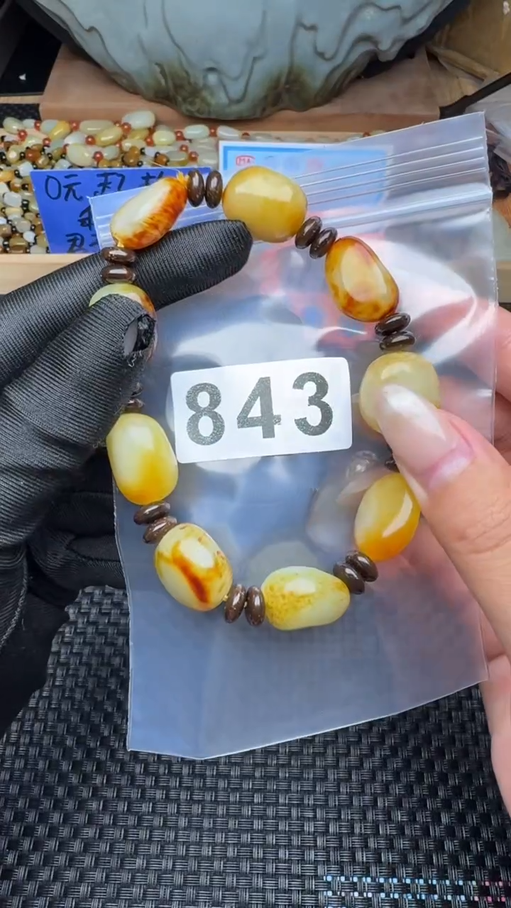 和田玉未镶嵌珠宝半成品呵*呵和田玉手串