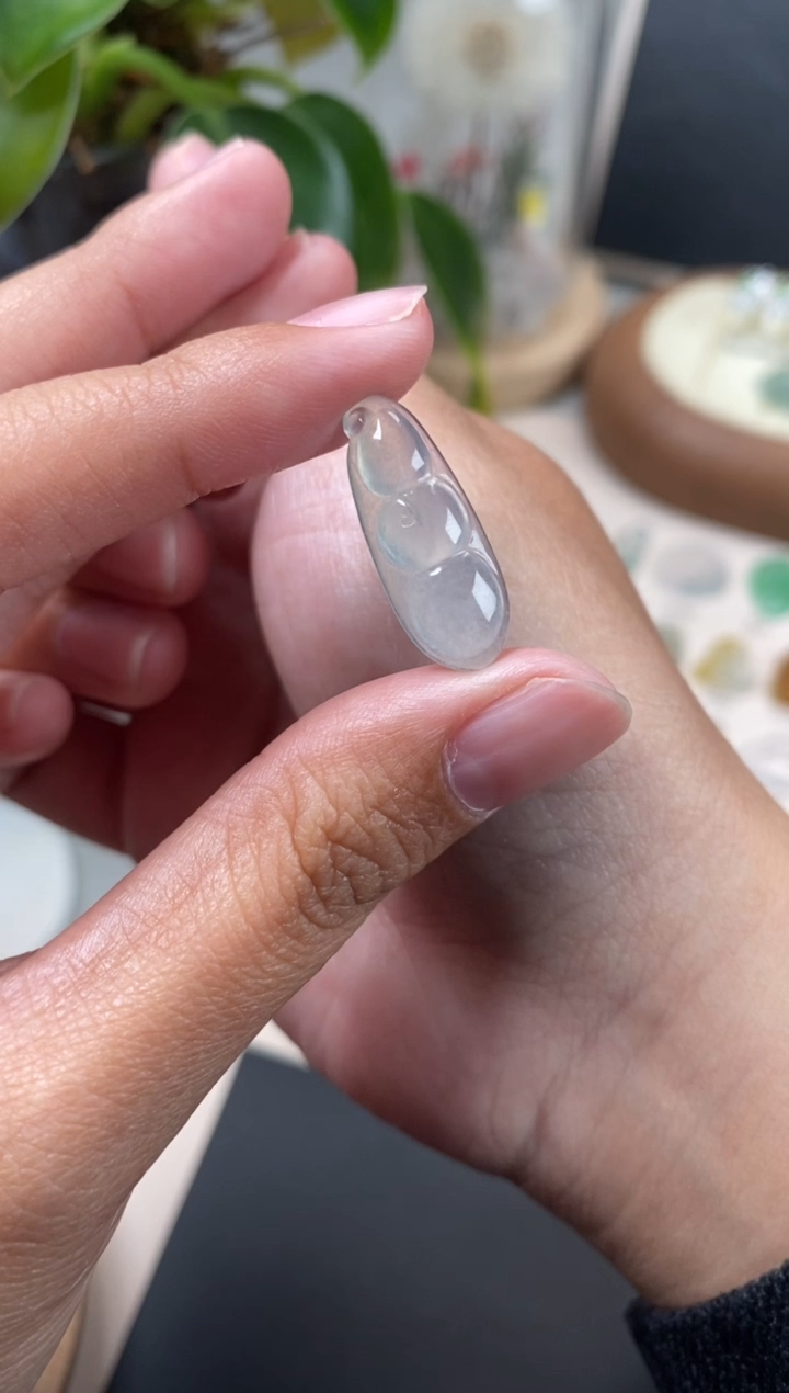 【闪购商品】翡翠颈饰未镶嵌翡翠冰种福豆