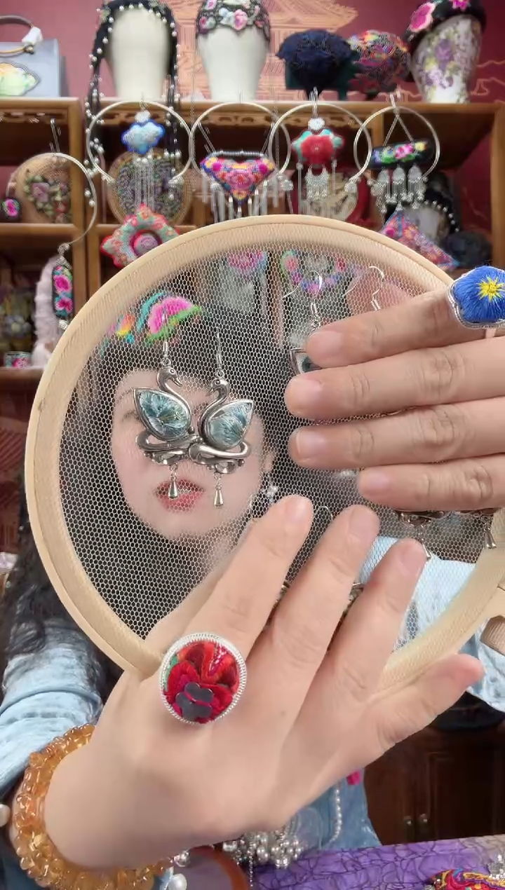 刺绣耳环133甜甜家