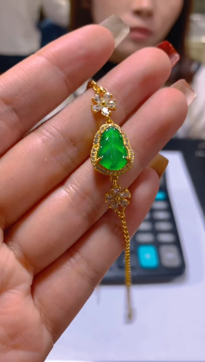 未镶嵌手链翡翠多样性发一