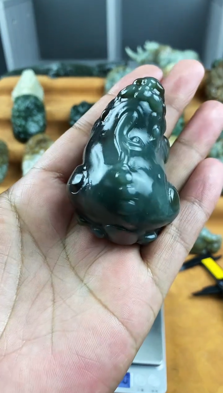 未镶嵌和田玉把件1