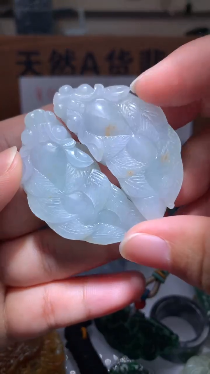 【闪购商品】翡翠颈饰未镶嵌保真天然A货翡翠