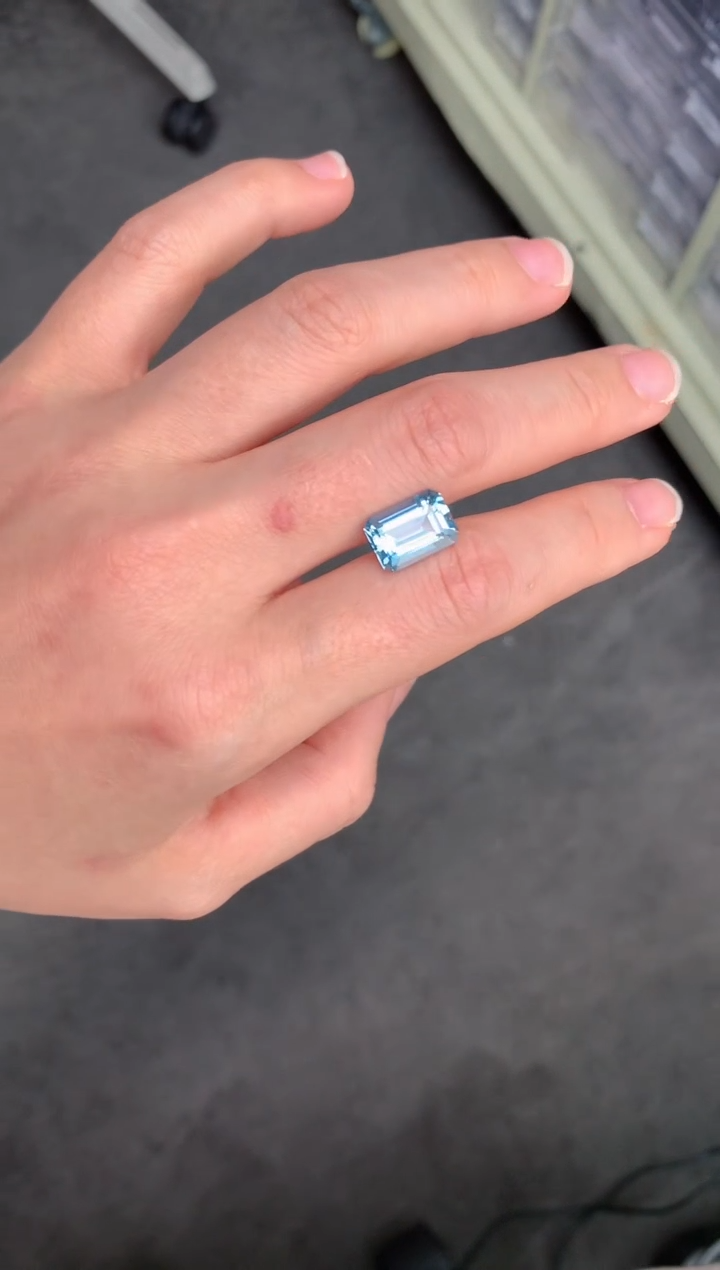 【闪购商品】海蓝宝石裸石未镶嵌4.4ct海蓝宝