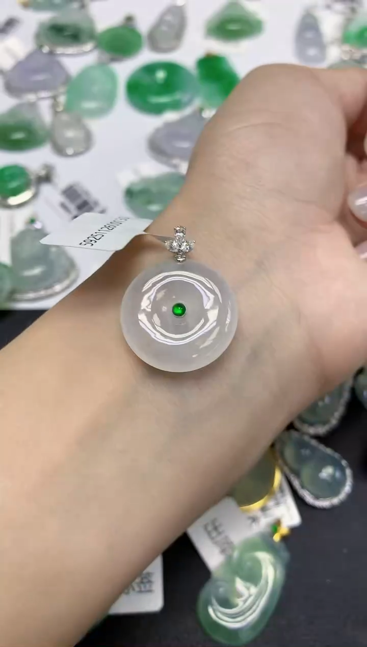 颈饰18K金镶嵌翡翠天然缅甸翡翠A货百元以上9元证书费自理