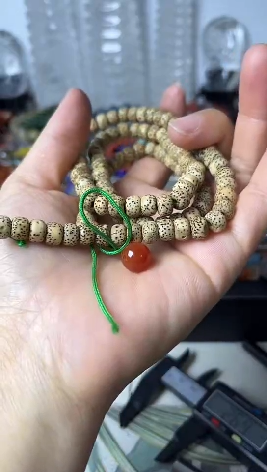 【闪购商品】玛瑙/玉髓手链未镶嵌36矿坑