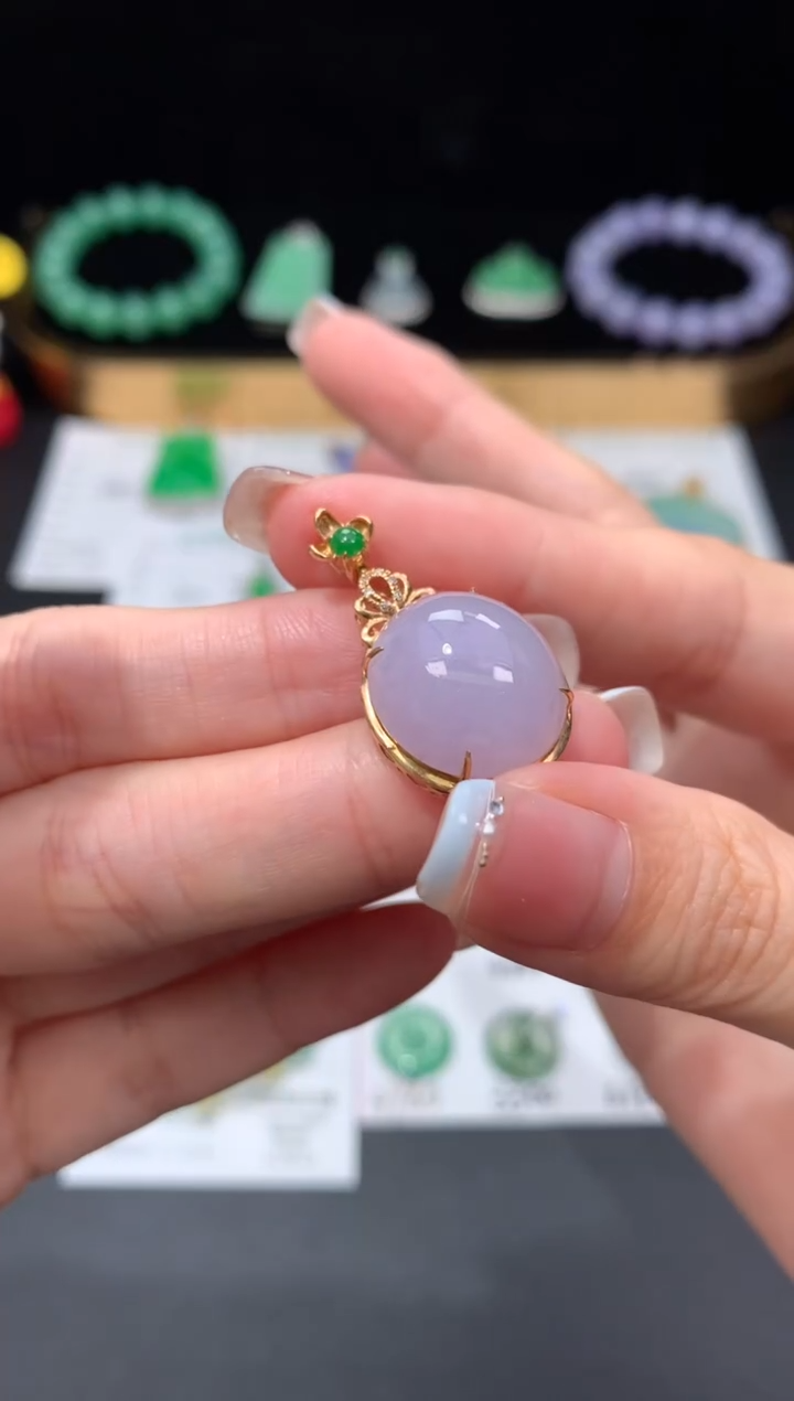 18K金镶嵌定制翡翠自营供应 48小时鉴赏期 