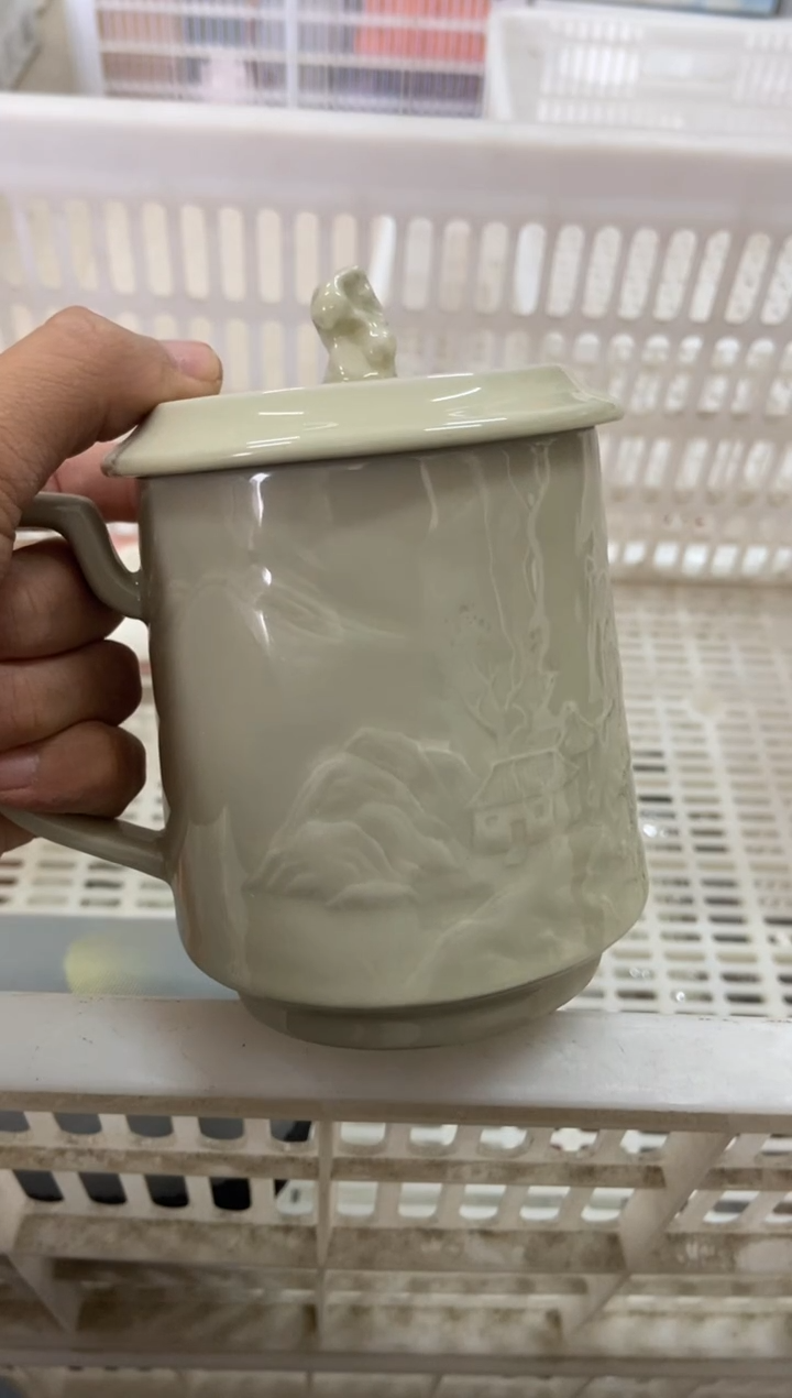 杯子瓷无运费险有瑕疵的摄影的产品有使用过的痕迹有点脏介意勿拍