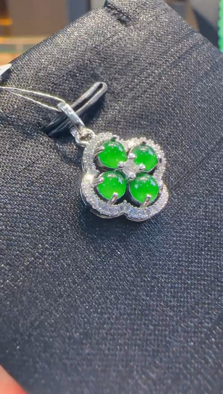 【闪购商品】翡翠吊坠(不含链)合金多样性发货一件