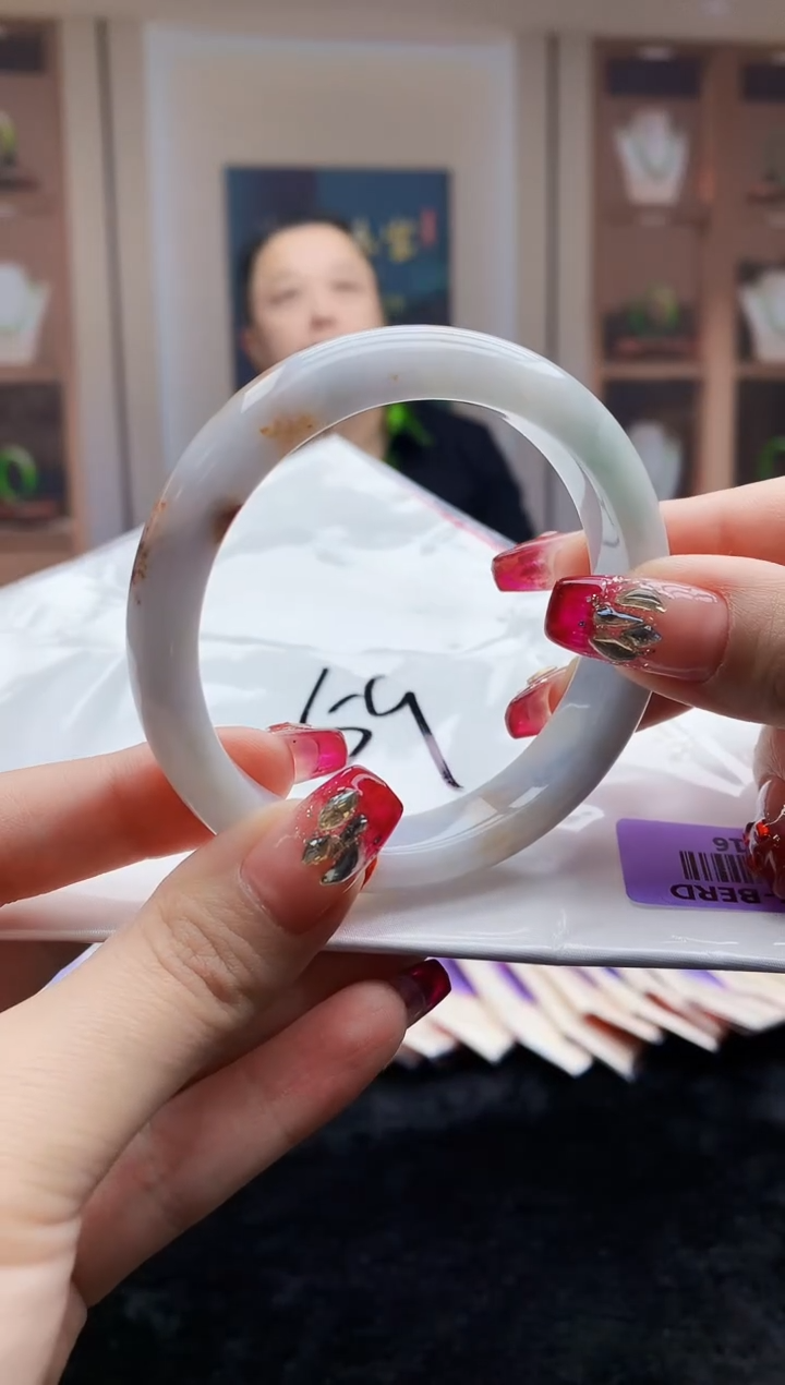 【闪购商品】翡翠手镯未镶嵌    H43-16