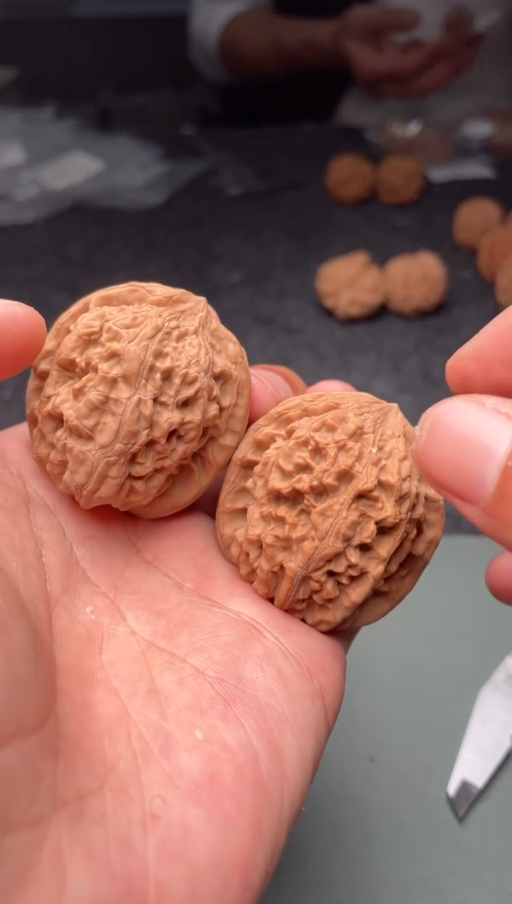 把件文玩核桃a186   牡丹     39尺