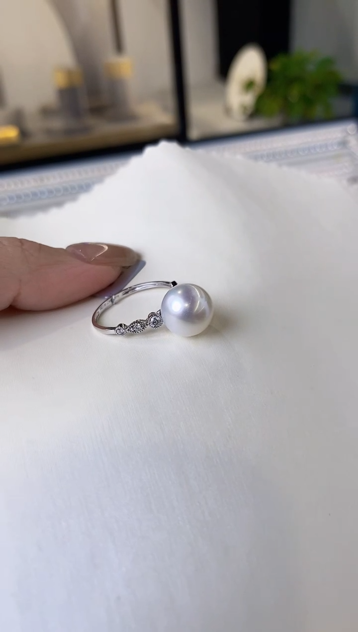 【闪购商品】海水珍珠戒指18K金镶嵌10-11澳白珍珠戒指