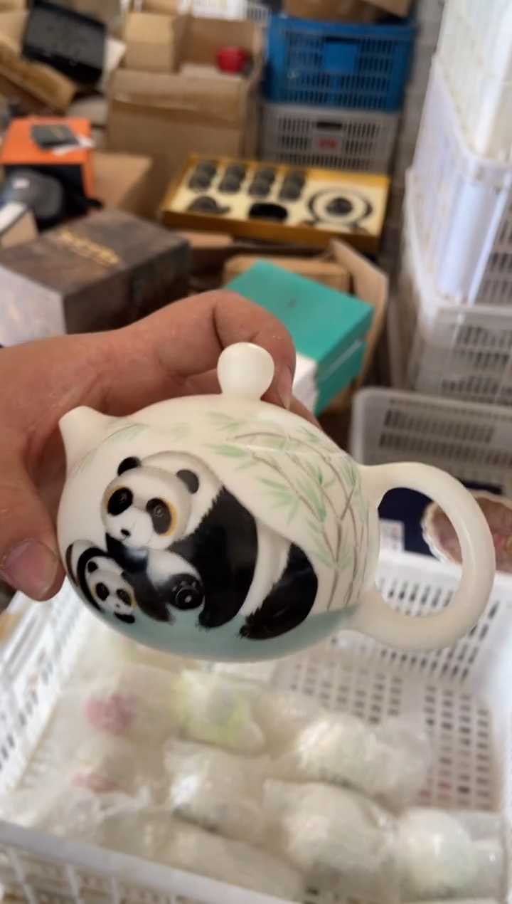 杯无运费险不带礼盒略有瑕疵有点脏介意勿拍