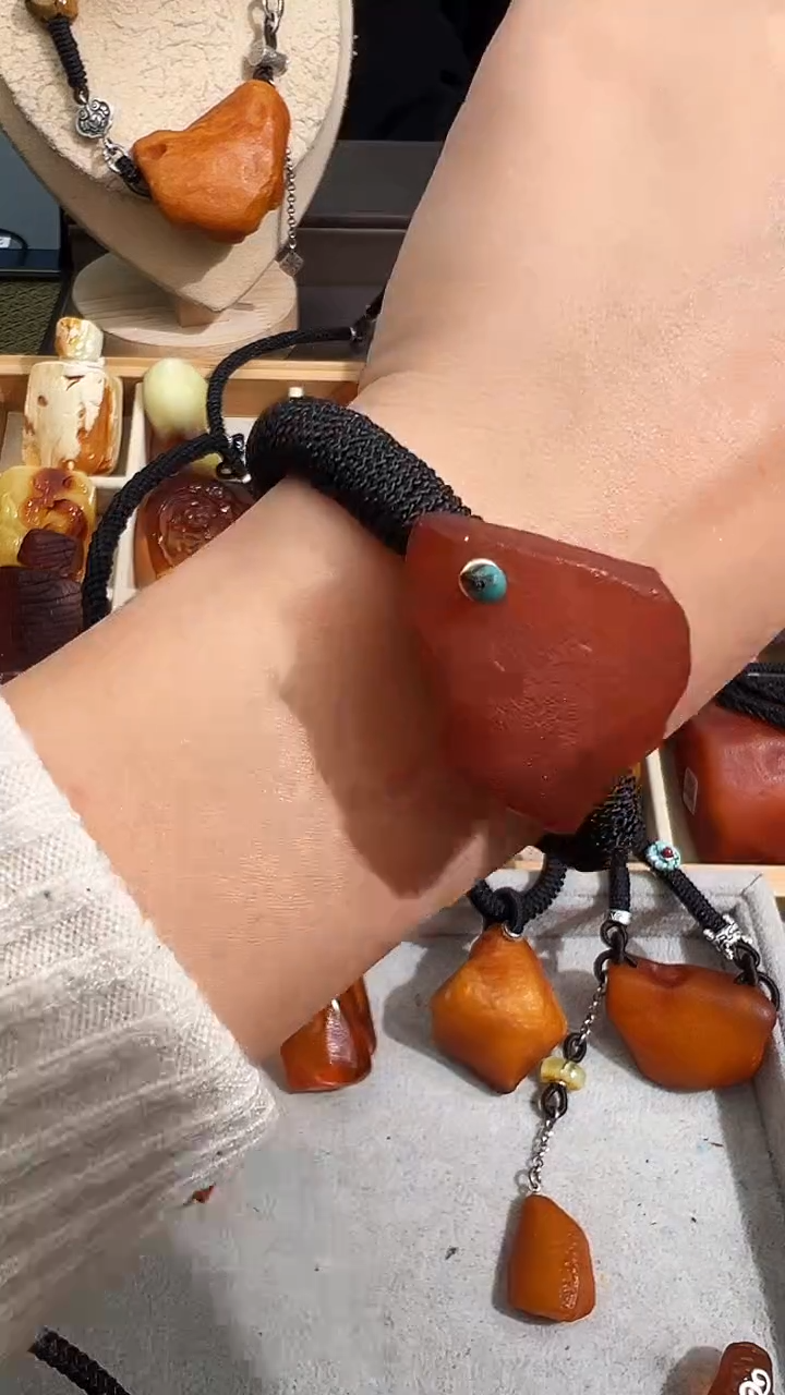 【闪购商品】蜜蜡裸石未镶嵌似玉