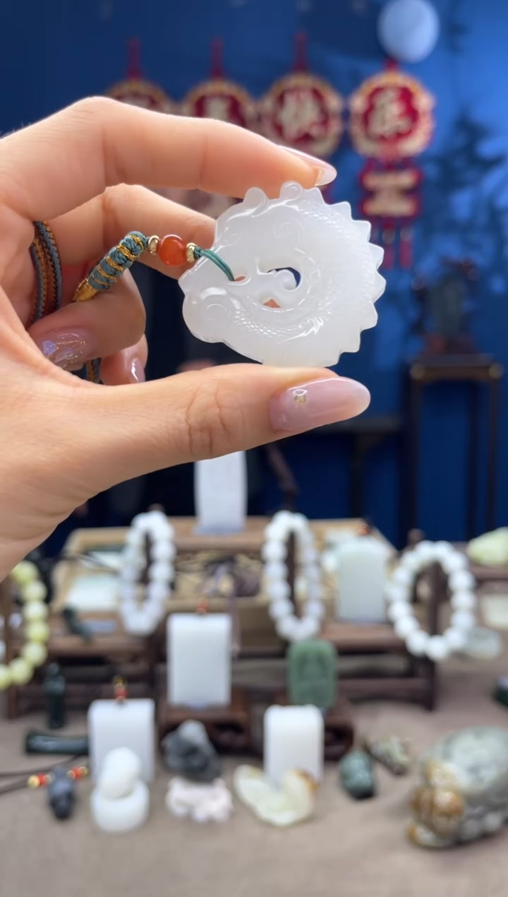 【闪购商品】和田玉颈饰未镶嵌1