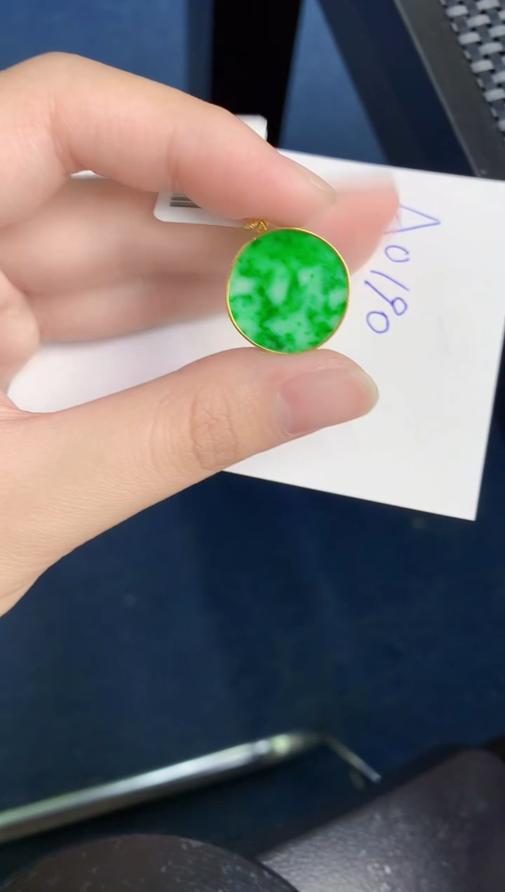 【闪购商品】翡翠颈饰18K金镶嵌0000000000