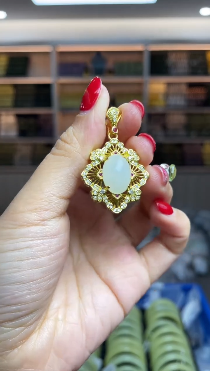 【闪购商品】和田玉·未镶嵌多样性发一件