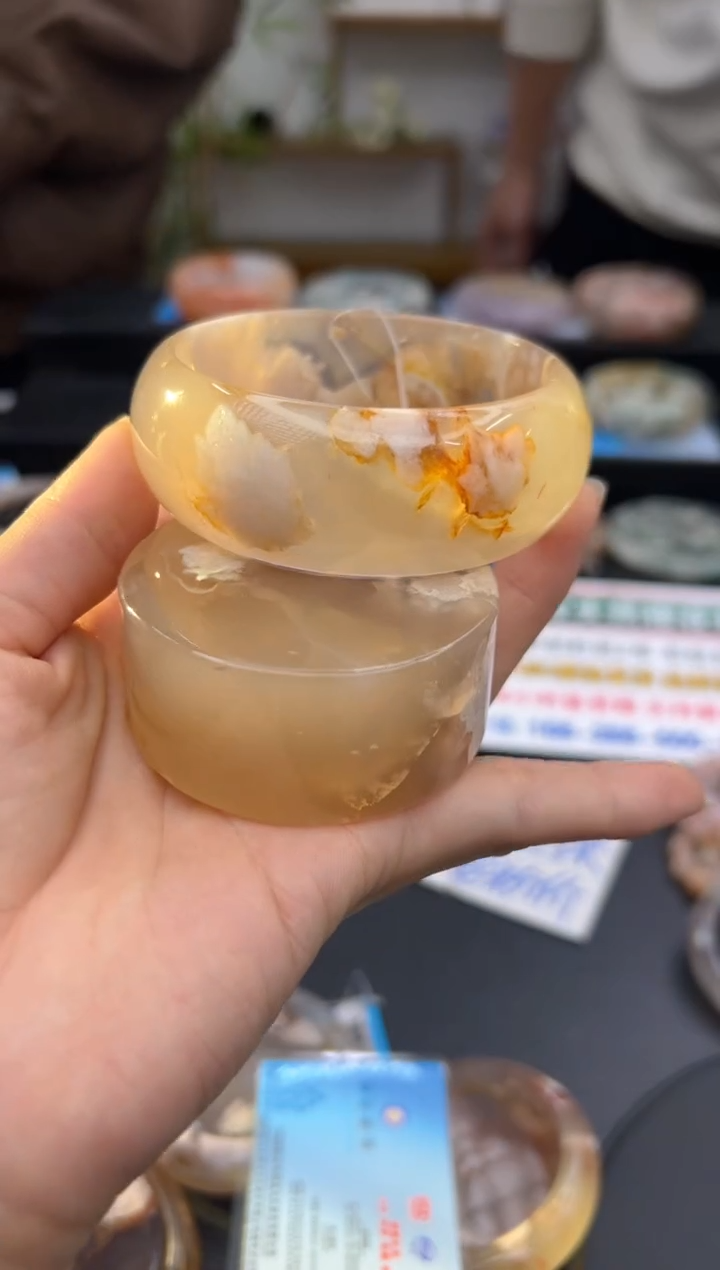 【闪购商品】石英质玉手镯未镶嵌A1350(61圈赠送镯心)