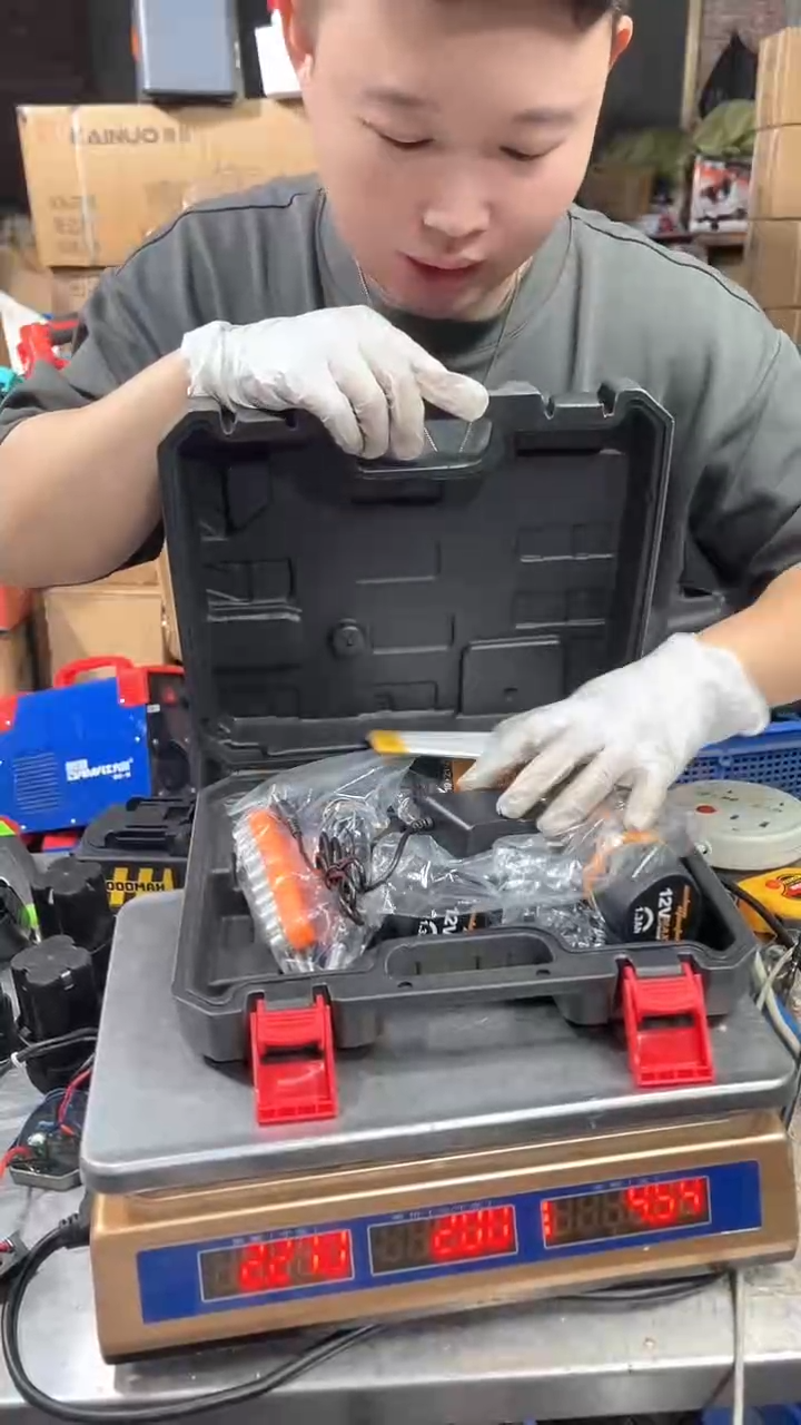  二手电动工具默认裸机微瑕(直播为准)无电池无运险81