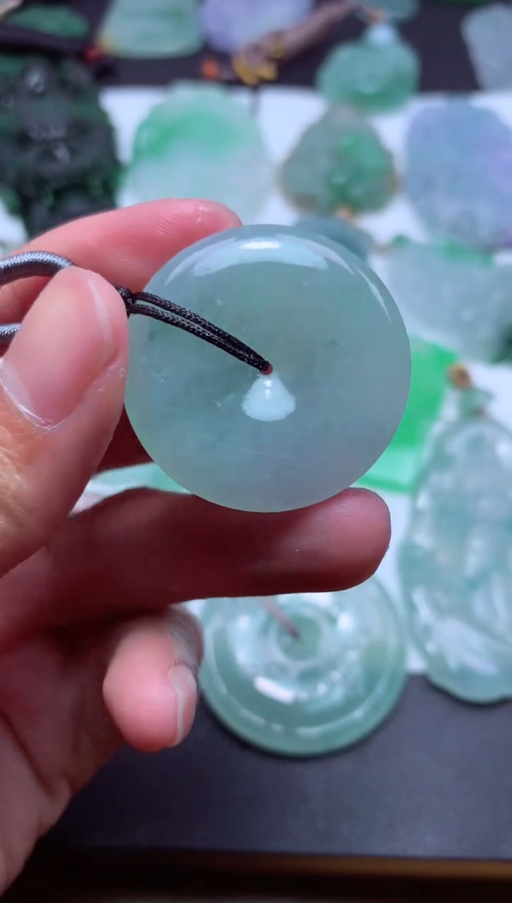 【闪购商品】翡翠颈饰未镶嵌天然翡翠