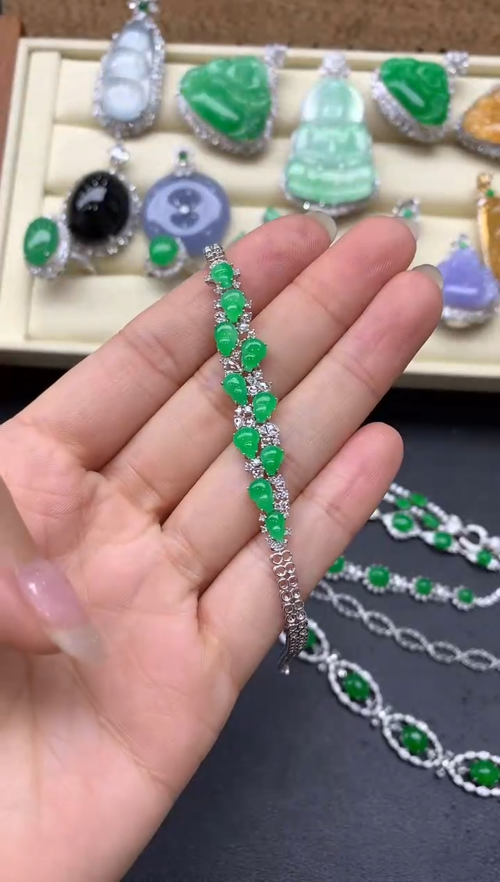 【闪购商品】翡翠手串18K金镶嵌629-中国好珍宝