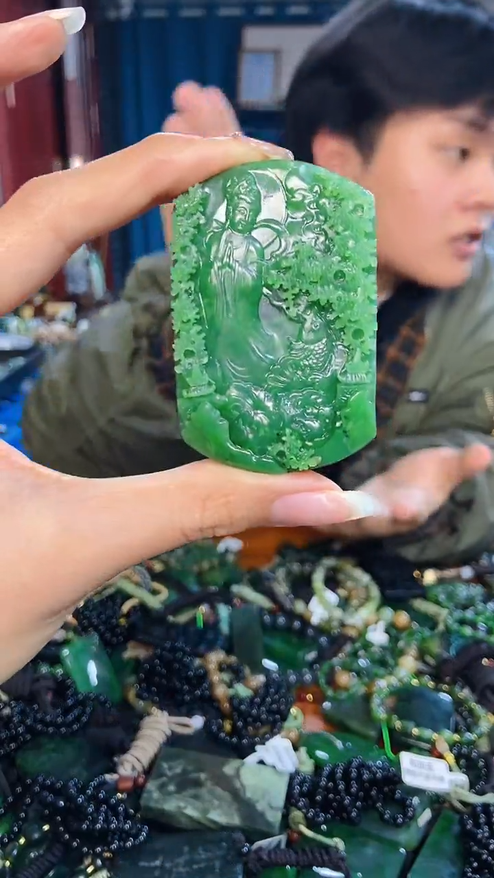 未镶嵌和田玉挂件1