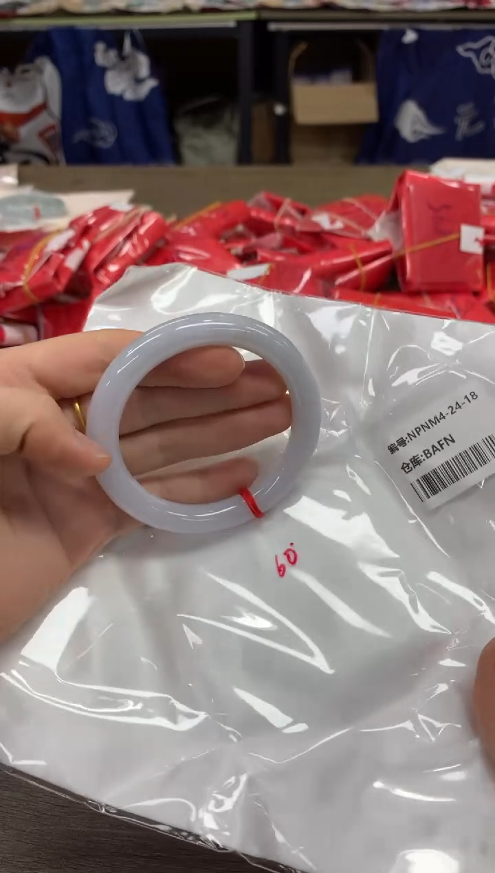 【闪购商品】翡翠手镯未镶嵌翡翠手镯