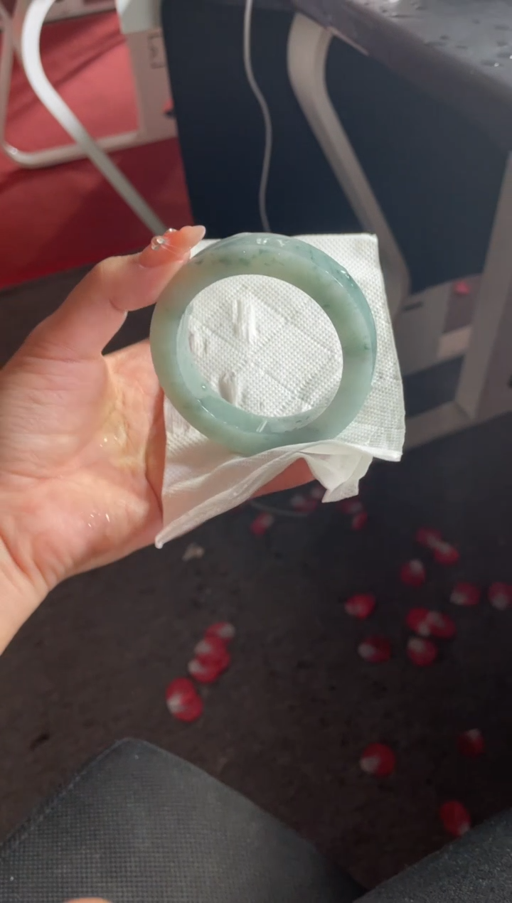 【闪购商品】定制翡翠手镯未镶嵌手镯DDH/发一件