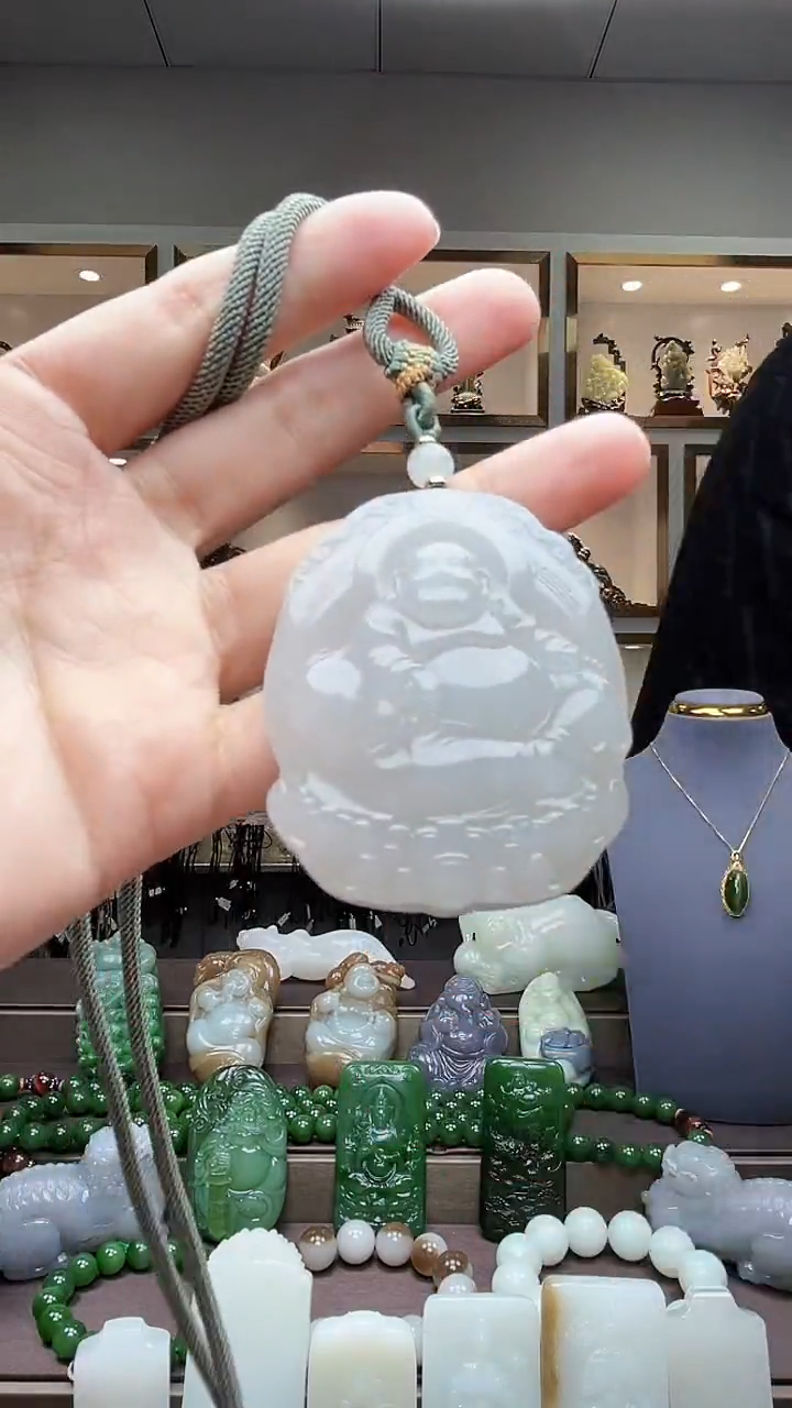 【闪购商品】和田玉颈饰未镶嵌苏