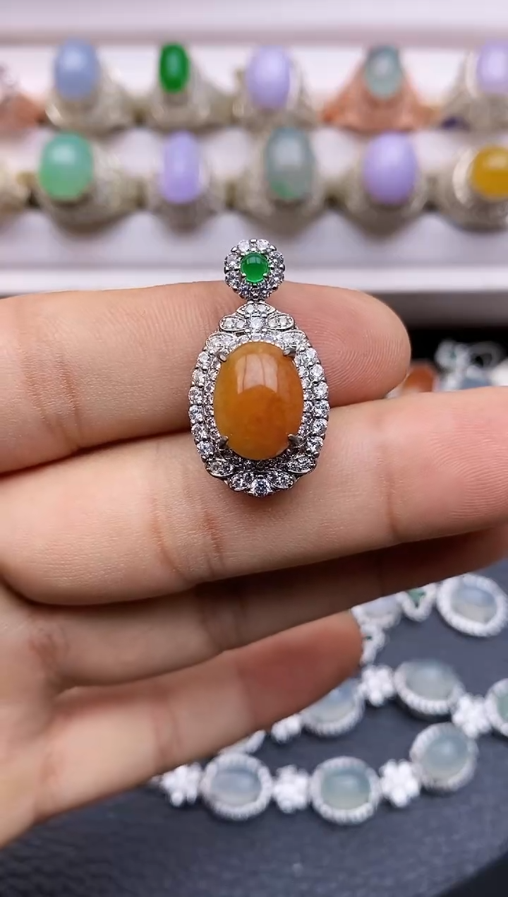 翡翠未镶嵌颈饰福利0020