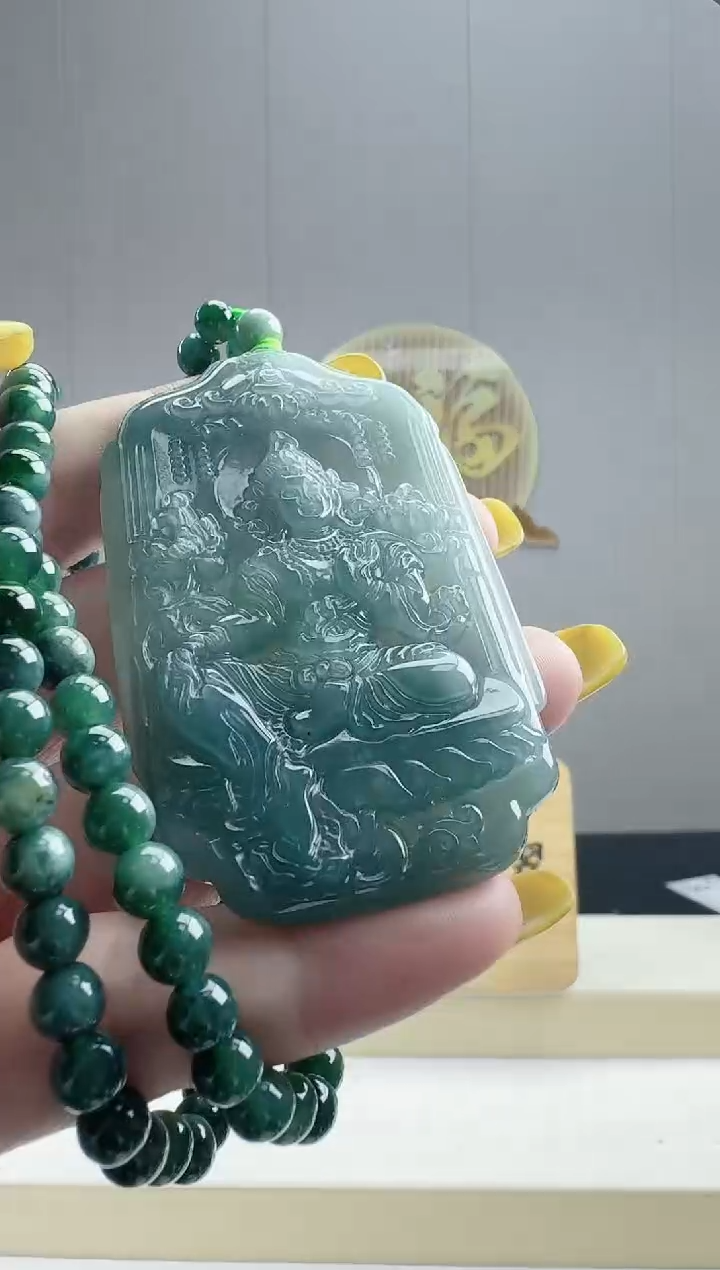 颈饰未镶嵌翡翠天然A货翡翠  多样性随机发其一
