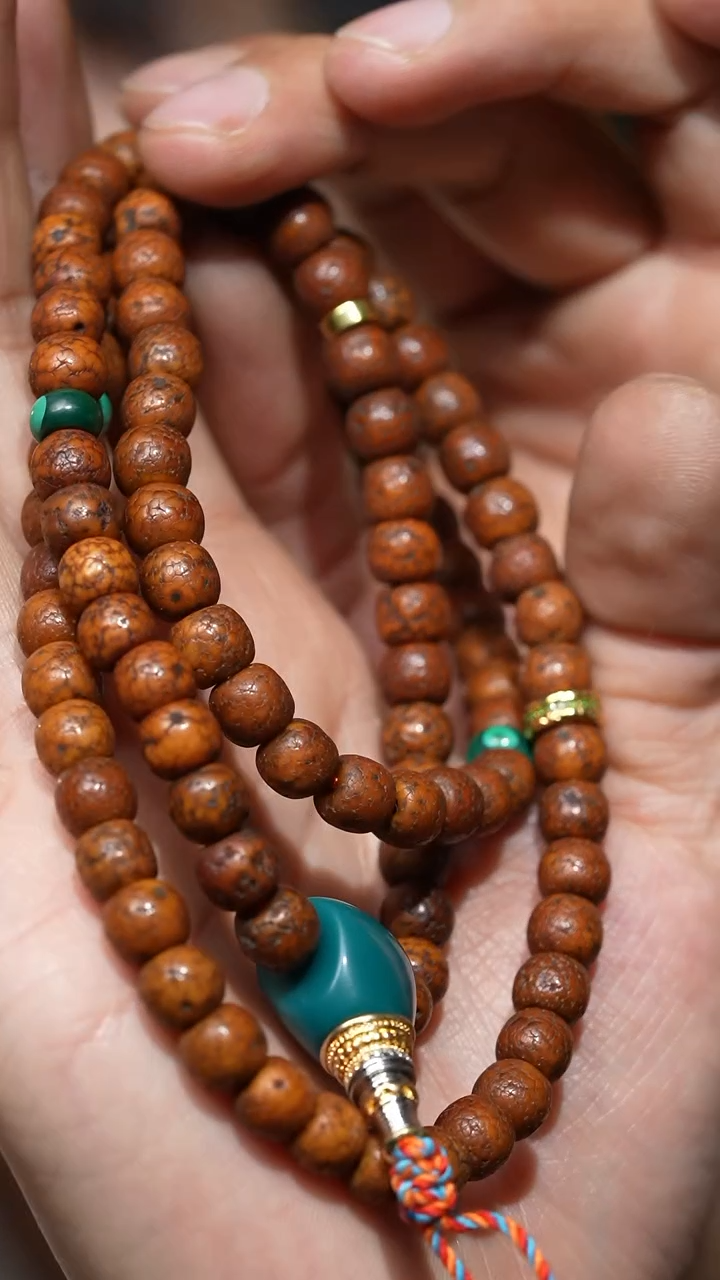 【闪购商品】老星月776（多样性发货，发其一）