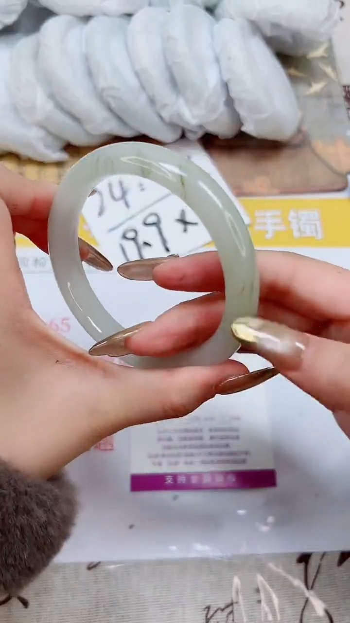 【闪购商品】石英质玉手镯未镶嵌K288-61