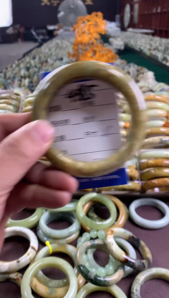 未镶嵌蛇纹石玉手镯4385