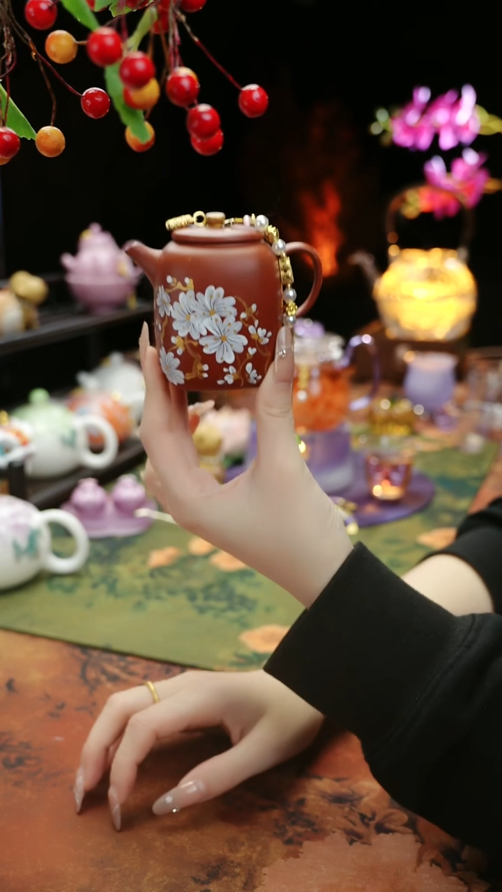 【闪购商品】紫砂手绘小雏菊+滴流