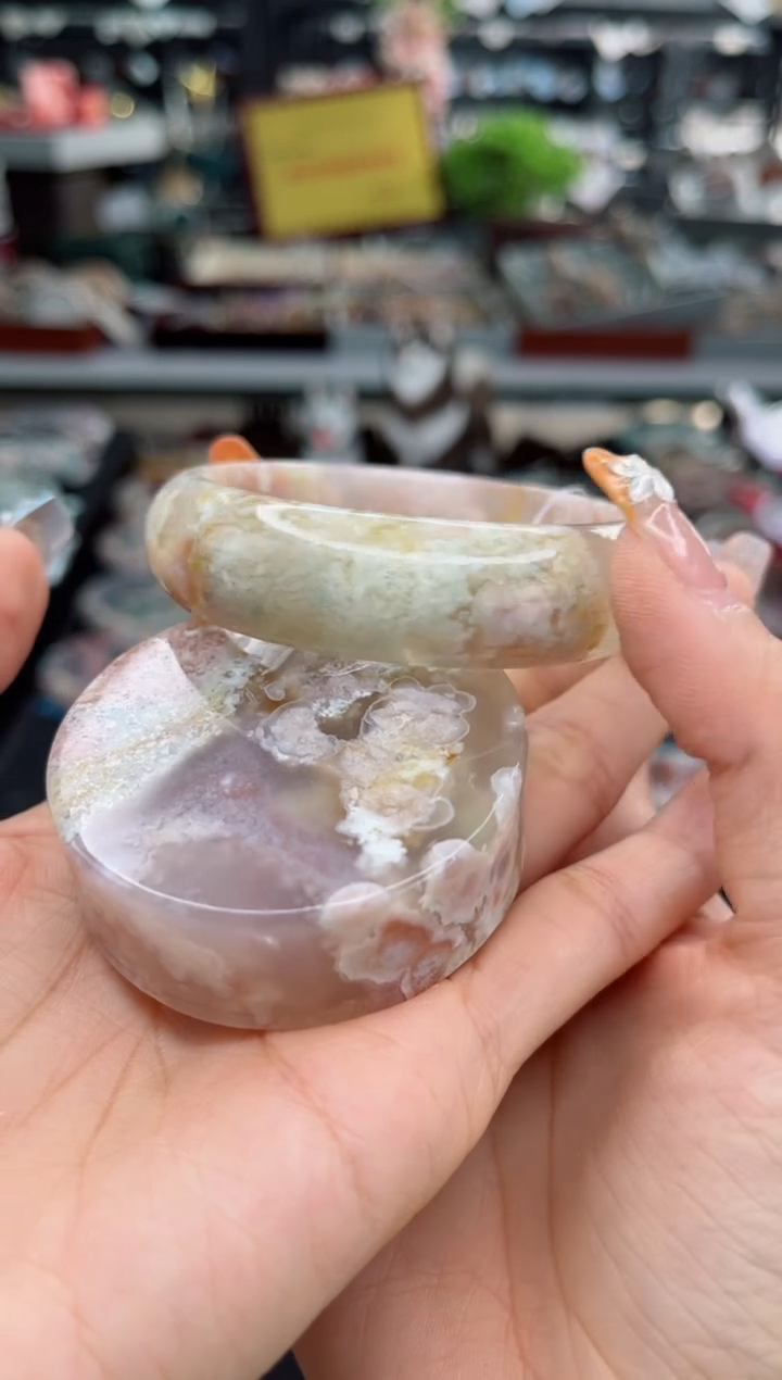 【闪购商品】石英质玉手镯未镶嵌56圈口（赠品镯心）6330352