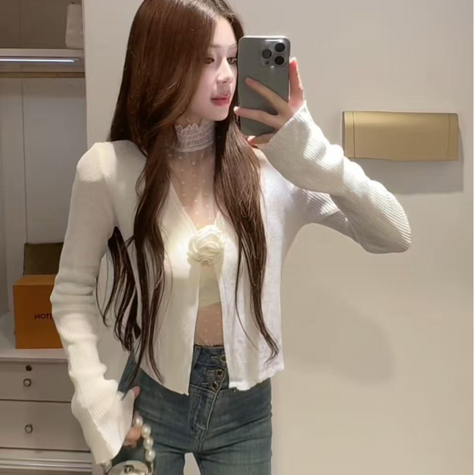 8328# 玫瑰小花 喇叭袖针织开衫 