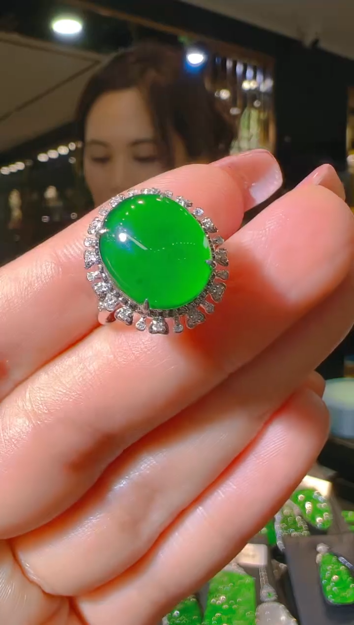 【闪购商品】翡翠戒指18K金镶嵌084