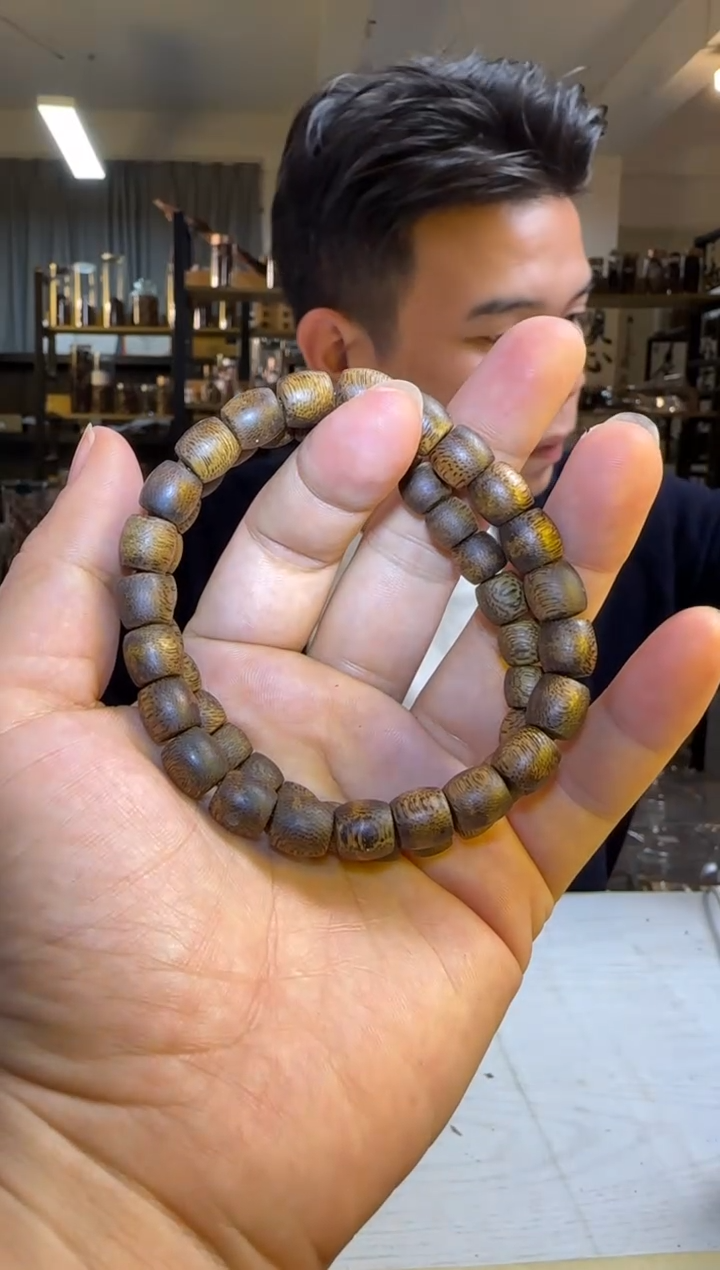 沉香手串99沉海南奇楠沉香乌身圆叶鼓珠单圈7mm多样性发1