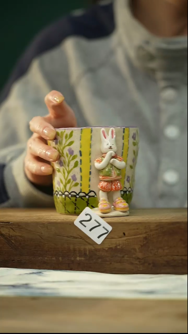 【闪购商品】瓷片新品设计师手作款 手捏手作兔兔咖啡杯