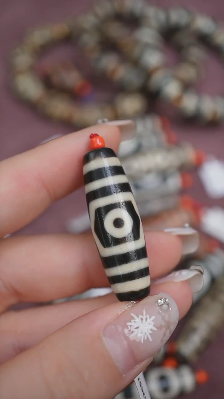 【闪购商品】玛瑙/玉髓颈饰未镶嵌蚀花玛瑙珠定制编绳