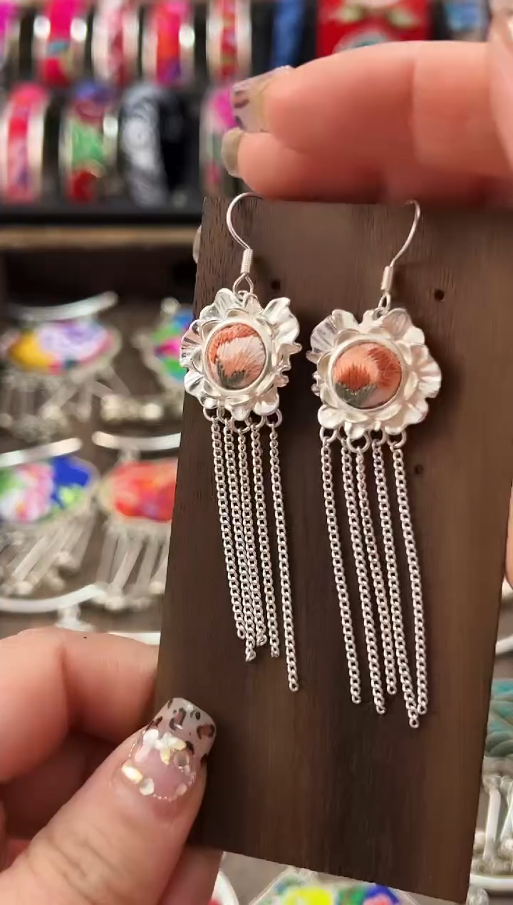 【闪购商品】织绣民族风老绣饰品543