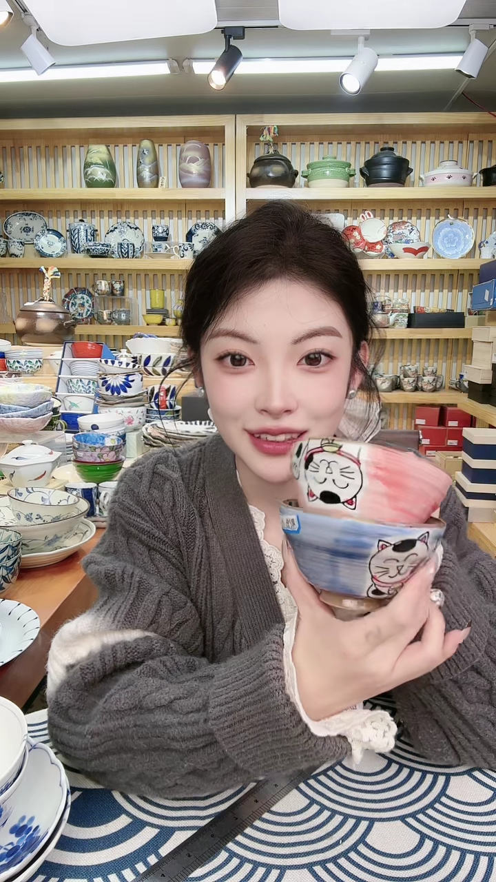 【闪购商品】盘濑户烧手绘11cm蓝招财＋粉招财