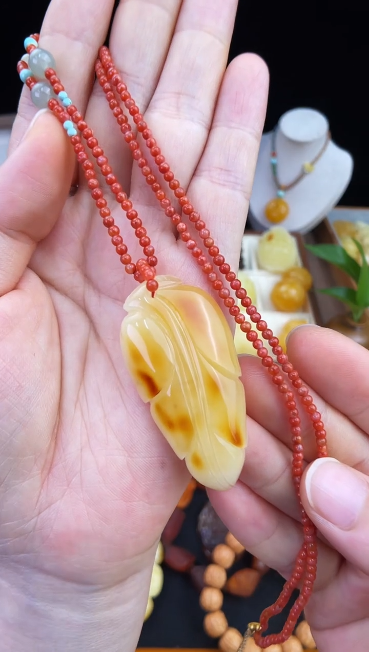 琥珀未镶嵌珠宝奇石柒月