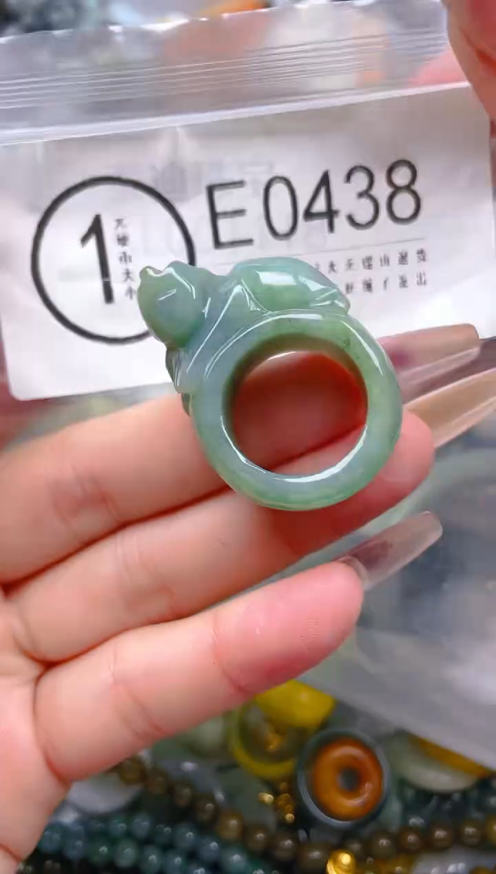 【闪购商品】翡翠颈饰未镶嵌18.7/E/翡翠A货一图一物