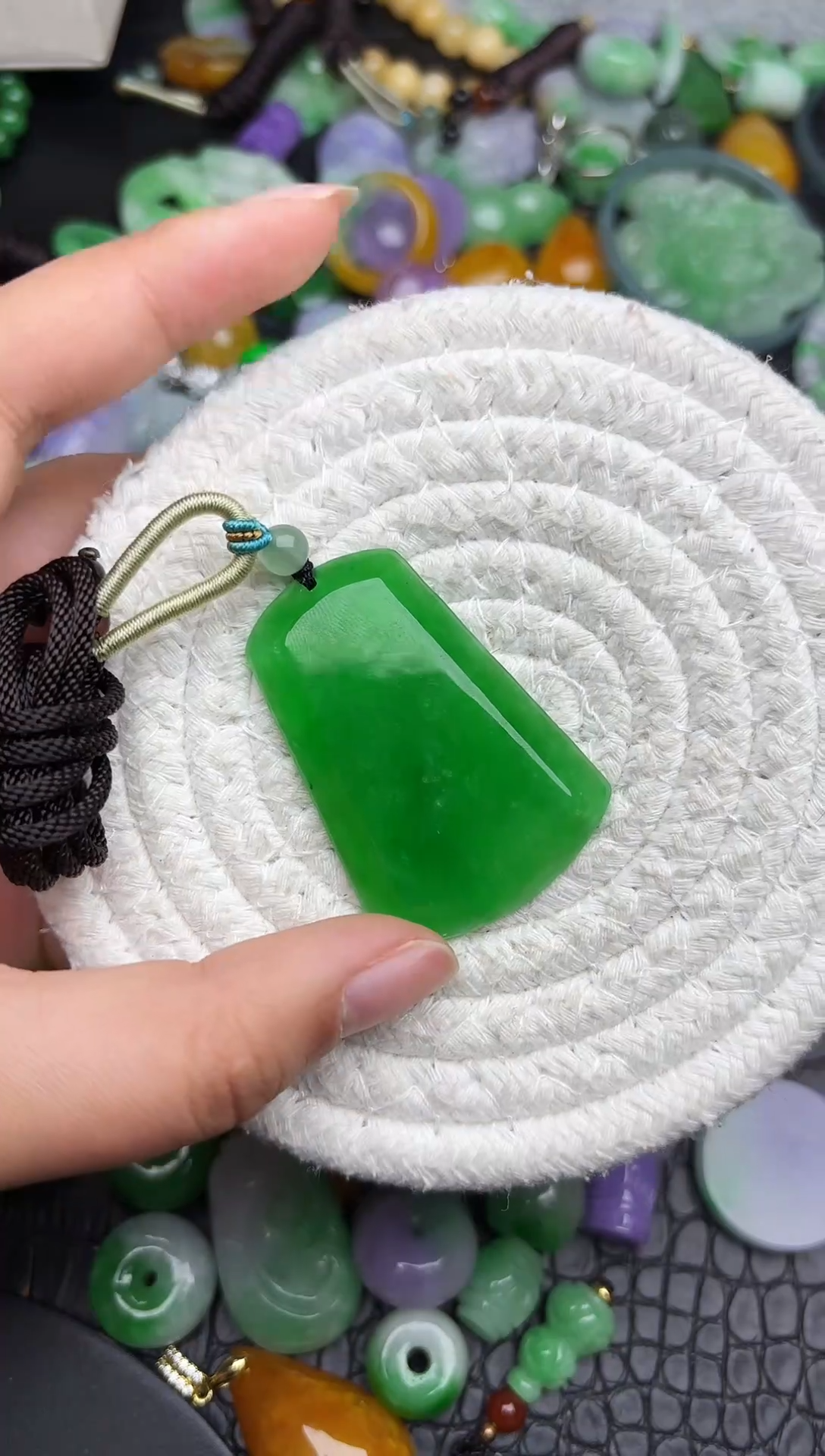 颈饰未镶嵌翡翠缅甸翡翠吊坠