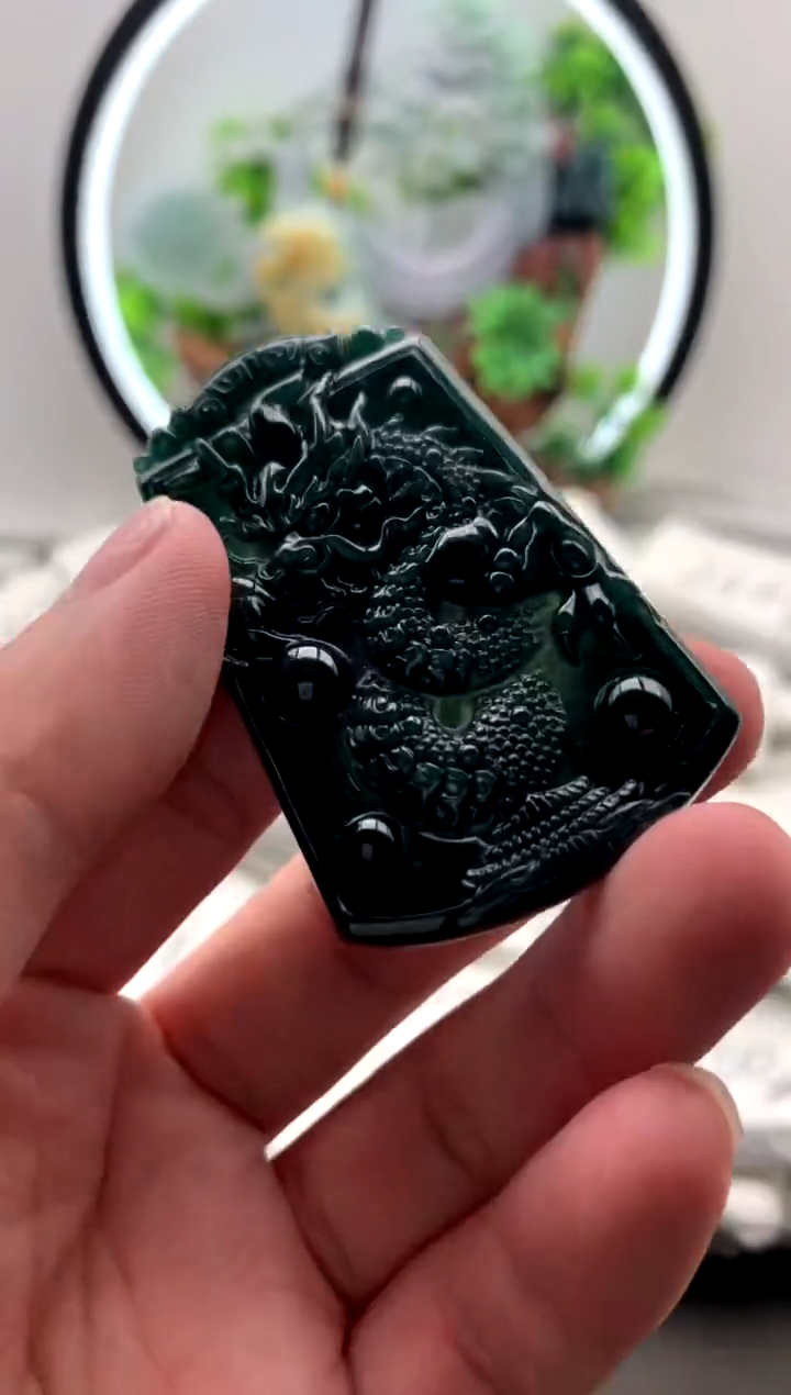 【闪购商品】翡翠颈饰未镶嵌龙牌【品质一般能接受再拍】
